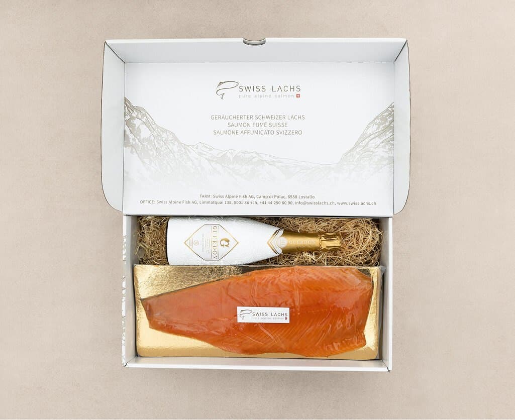 Geräucherte Lachsseite und Premium Champagner